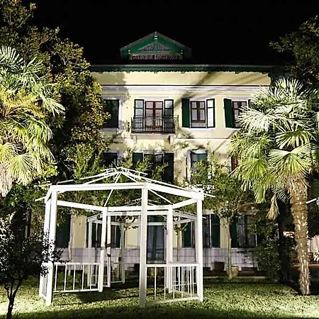 Damian Park Delle Magnolie 4*
