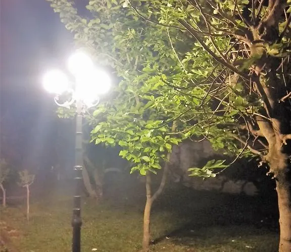 Damian Park Delle Magnolie 4*